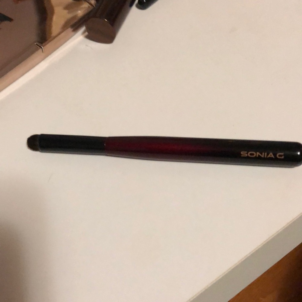 Sonia G Builder One brush
